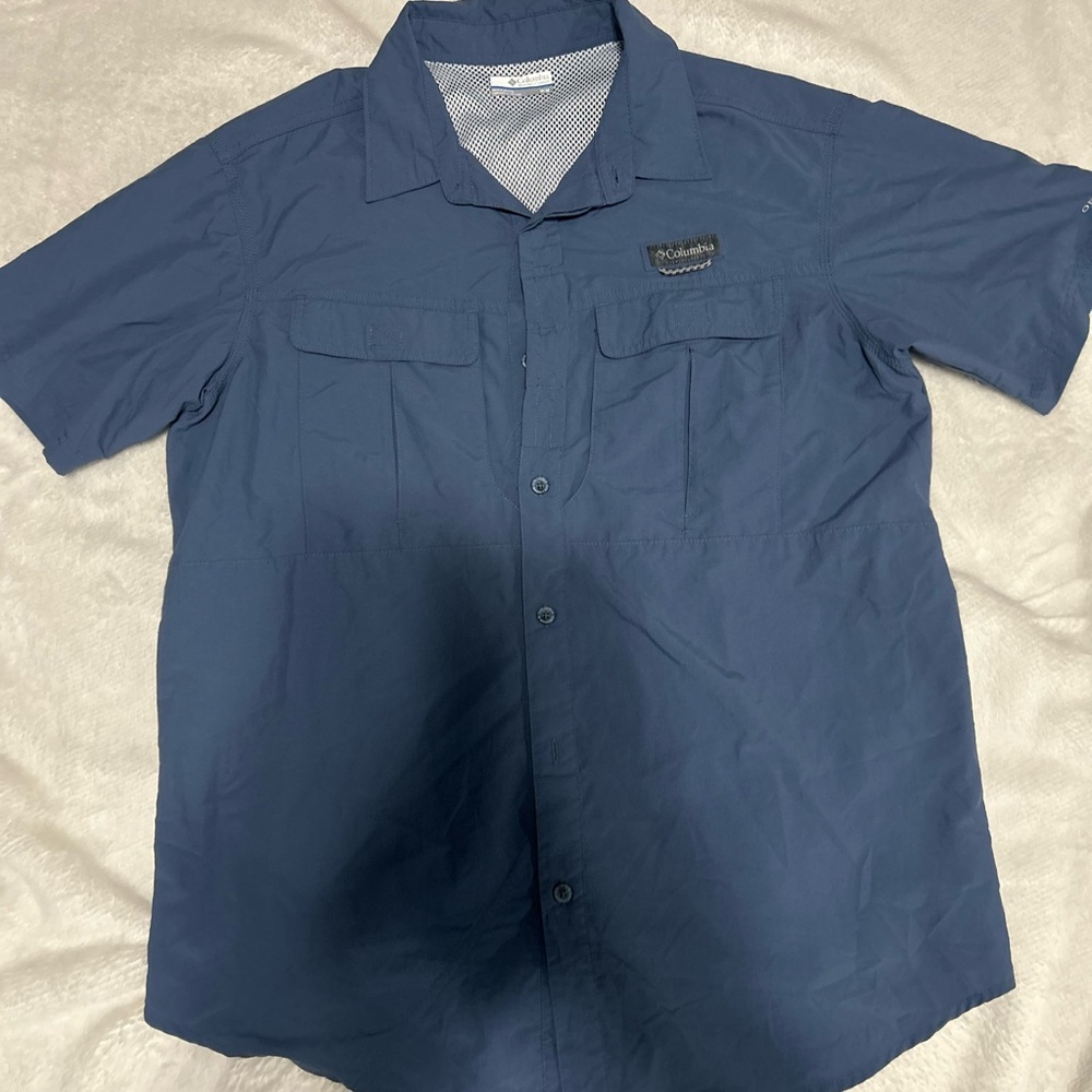 Columbia Men's Dark Blue Casual Button Down Shirt